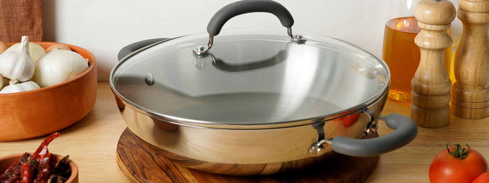 Pros and Cons of Ceramic & Stainless Steel Cookware - PotsandPans India