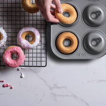 Meyer Bakemaster 6 Cup Doughnut Pan